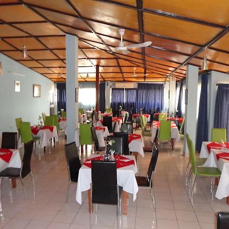 Homeland Hotel Niamey Exteriör bild
